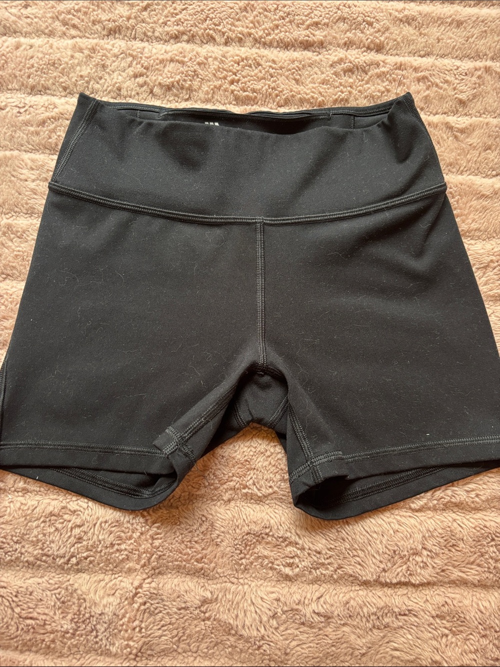 All in Motion Women’s High-Rise Athletic/ biker Shorts (size XS)